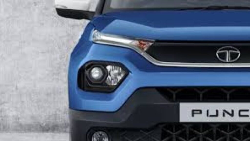 टाटा पंच फेसलिफ्ट दिवाली लॉन्च से पहले स्पॉट हुई: Tata Punch Facelift का नया डिजाइन और फीचर्स हुए लीक
