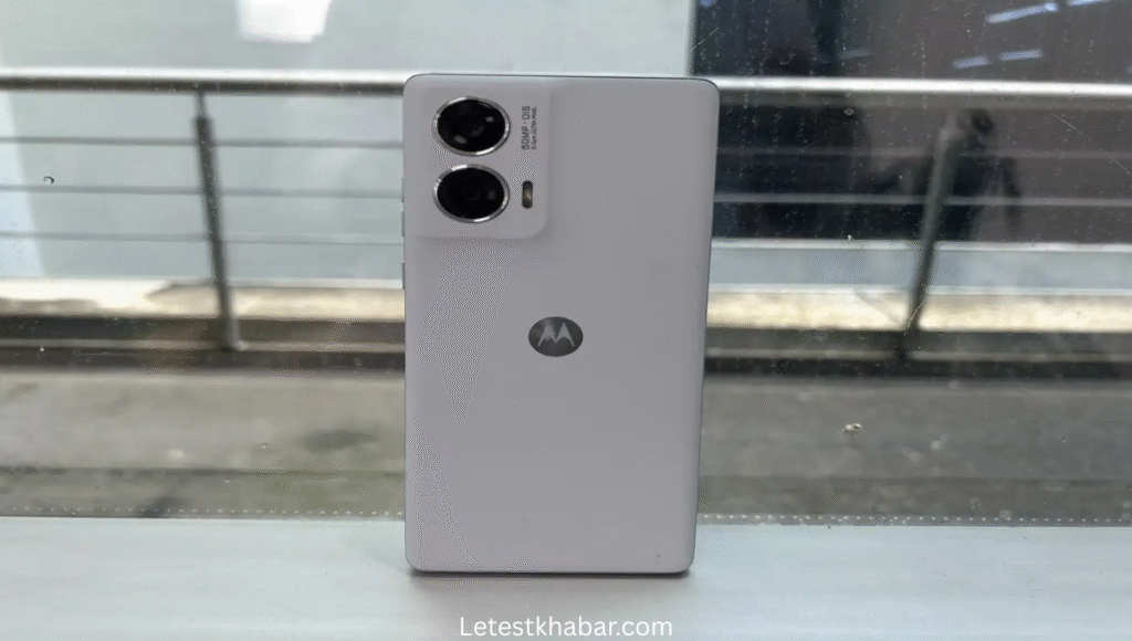 High-Speed 5G Motorola Edge 50 Fusion: शानदार कर्व्ड डिस्प्ले और दमदार DSLR जैसा कैमरा भारी डिस्काउंट के साथ