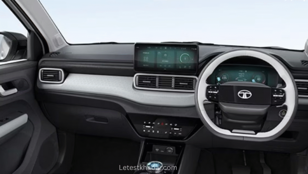 Maruti E Vitara Electric Car लॉन्च: 500KM रेंज और लग्जरी इंटीरियर के साथ Tata Punch EV को टक्कर