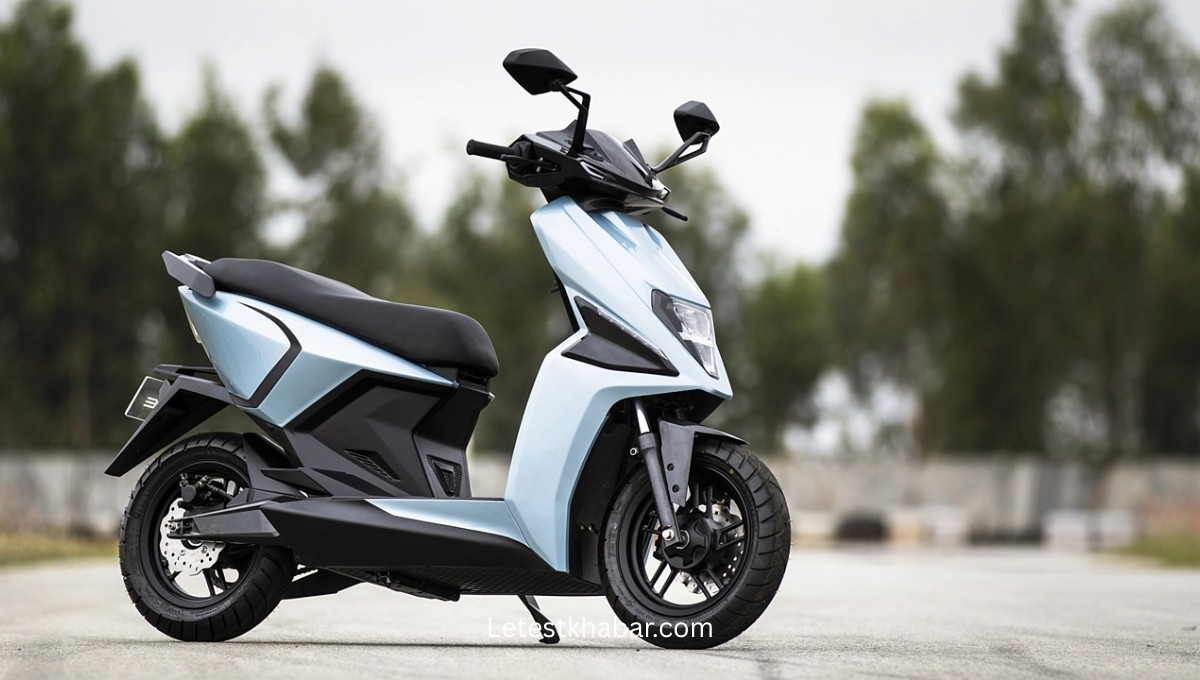 Simple One Electric Scooter लॉन्च: ₹40,000 सस्ता, 233KM रेंज और 105kmph टॉप स्पीड के साथ बना Ola-Bajaj
