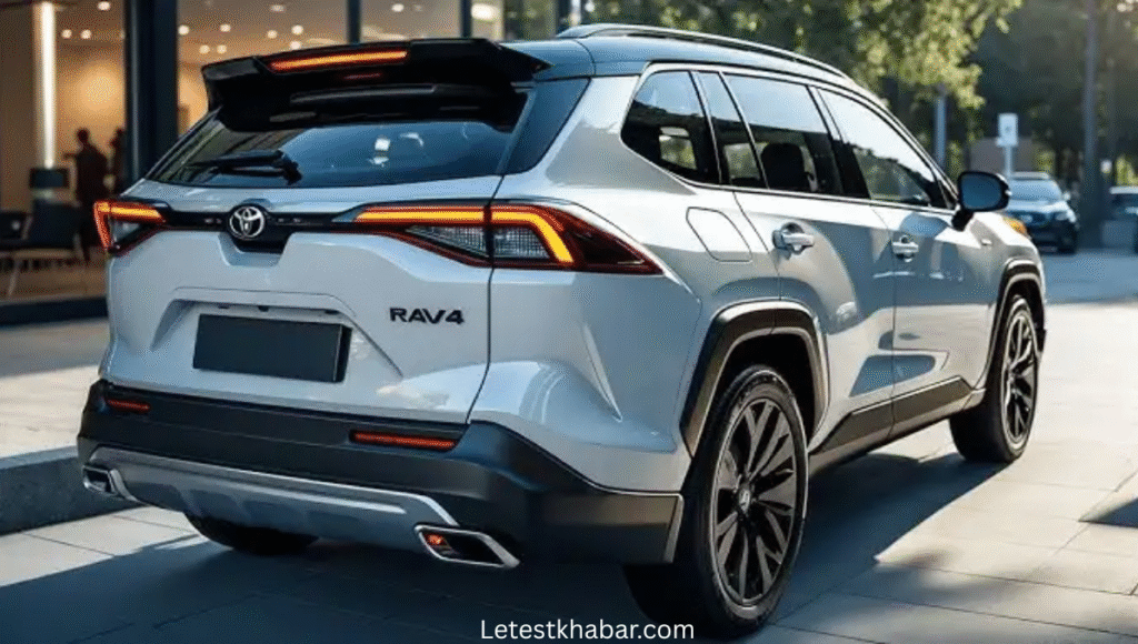 Toyota RAV4 हाइब्रिड SUV लॉन्च: 22 KMPL माइलेज और दमदार फीचर्स के साथ
