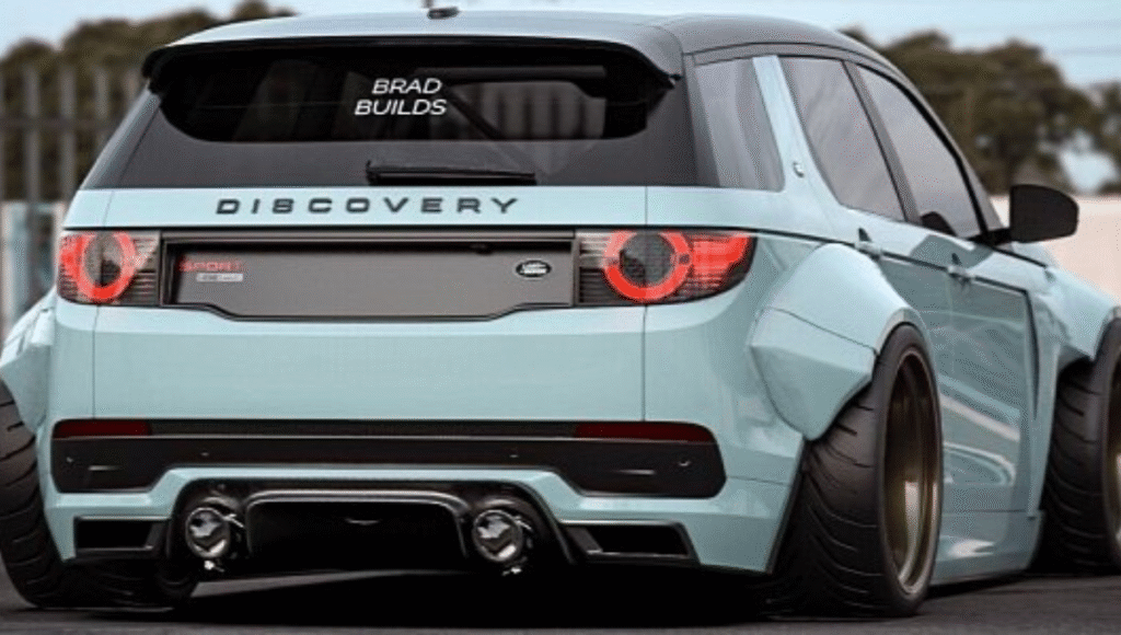 New Land Rover Defender: नई कॉम्पैक्ट SUV की झलक, Freelander जैसा लुक और जबरदस्त फीचर्स