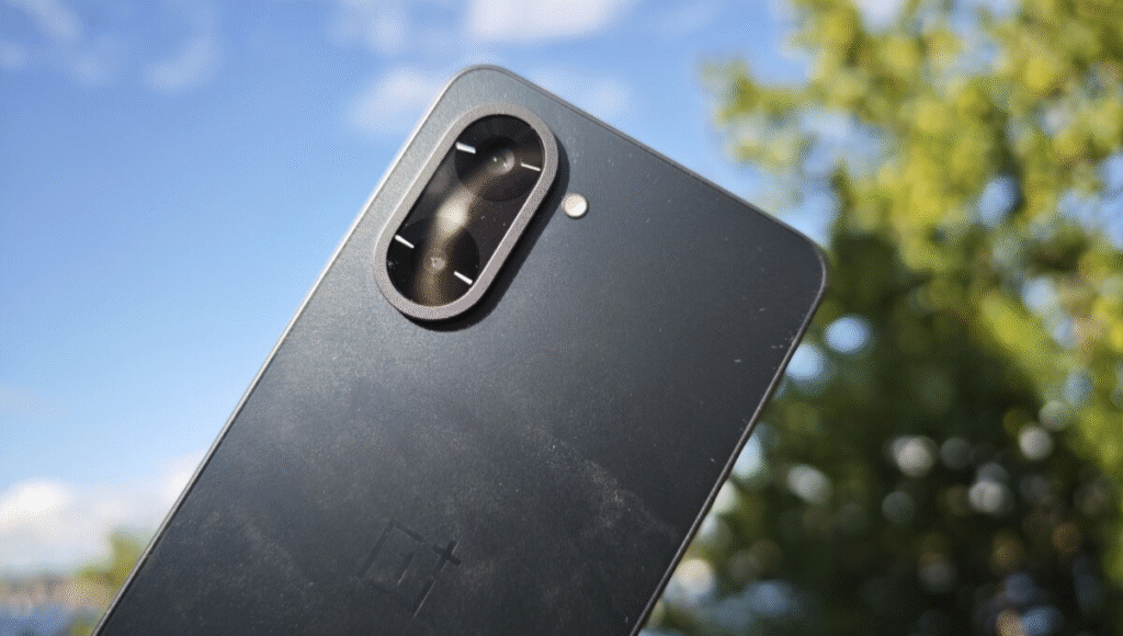 कम कीमत में फ्लैगशिप फीचर OnePlus Nord CE5 में 50MP Sony कैमरा और Dimensity 8350 प्रोसेसर के साथ