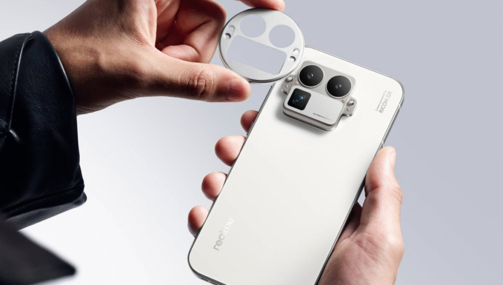 Realme GT 8 Pro जैसा फोन मिलना मुश्किल और 200MP कैमरा, Snapdragon Elite Gen 5 और Dream-like Design भूल पाना नामुमकिन, मार्केट में मचा तांडव